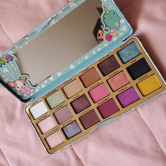 Too Faced Other - Too Faced clover a girl's best friend palette